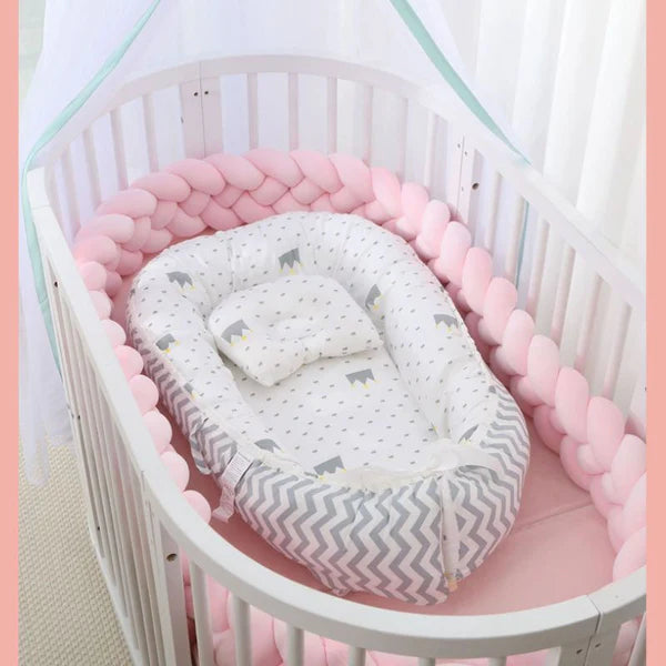 Tresse de lit pour bébé artisanale en velour | MyBed