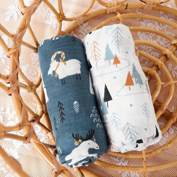 Lot de 2 Langes en Mousseline de Coton Ultra-Douce - Motif Montagnes Nordiques